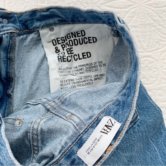 Zara Women's High Rise Distressed Raw Hem Jeans - Picture 5 of 5